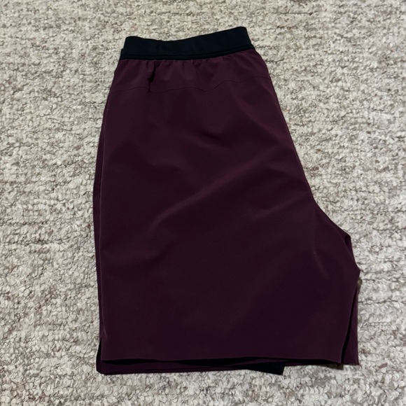 Ten Thousand Interval short - Picture 2 of 4